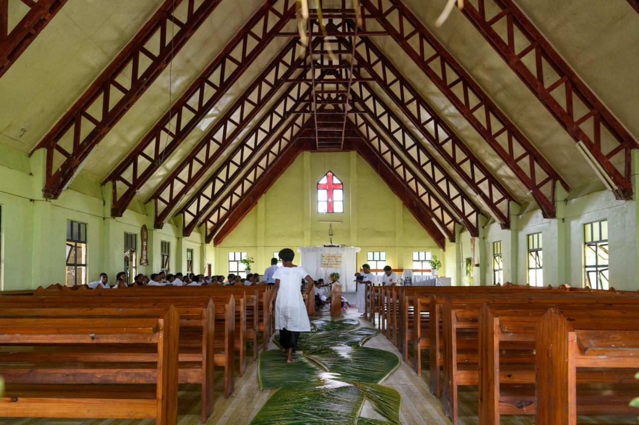 Oarsman'S Bay Lodge Naisisili 外观 照片